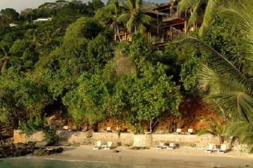 seychelles-hilton-plage.jpg